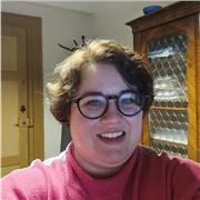 Certificata livello C1 in inglese offre lezioni estive e/o recupero debito formativo